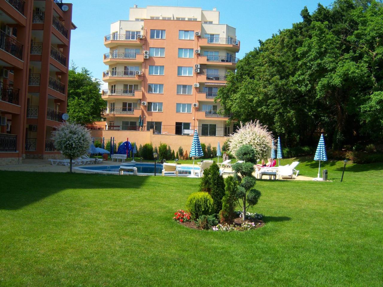 Sunrise Complex Apartments Golden Sands Exterior photo